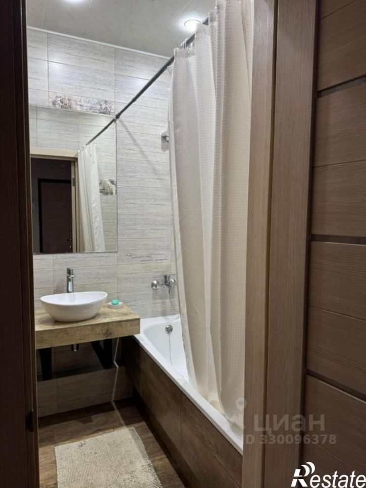 2-комн квартира ул им. лётчика Позднякова, 2 5,  д. 2 5,  к. 5