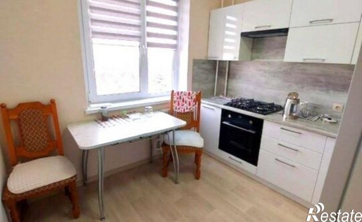 3-комн квартира пр-кт Чекистов, 21,  д. 21