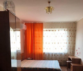 комната 64 кв м ул им. Котлярова Н.С., 10