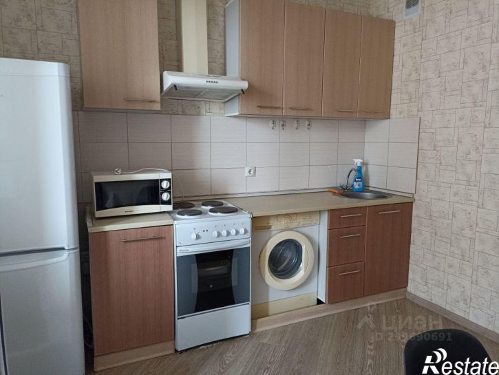 1-комн квартира ул им. Героя Яцкова И.В., 10,  д. 10