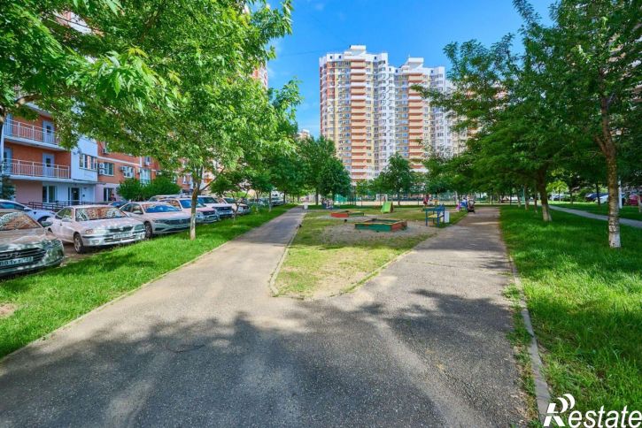 2-комн квартира б-р им. Клары Лучко, 12,  д. 12