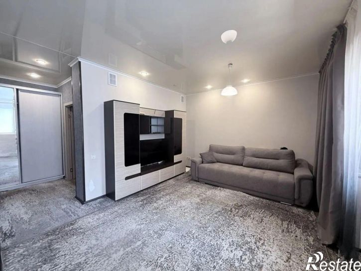 1-комн квартира ул им. Сергея Есенина, 94,  д. 94