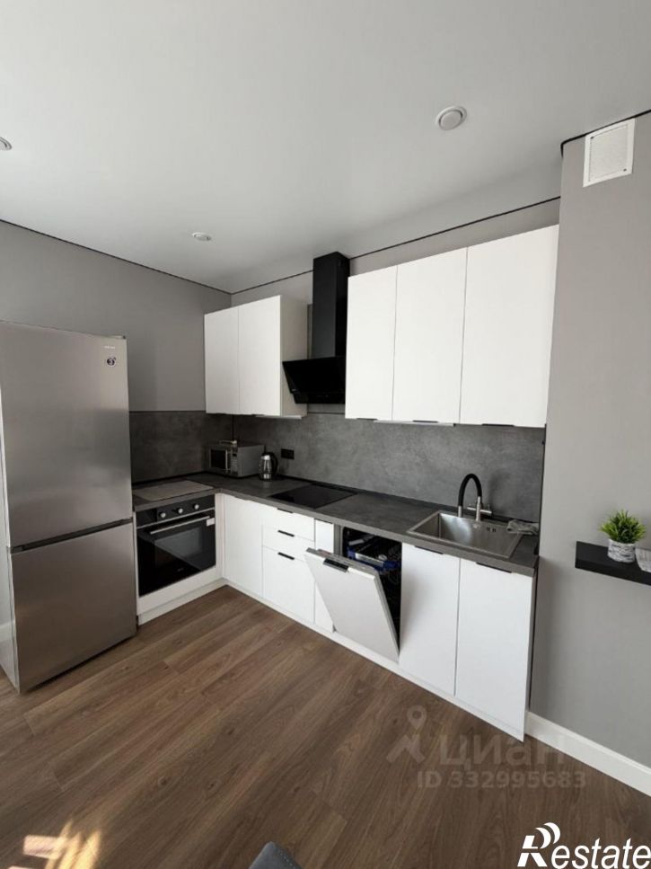 2-комн квартира улица Ивана Беличенко, 86к3