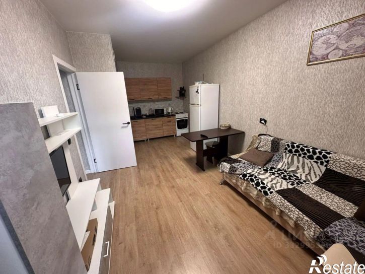 1-комн квартира улица Лётчика Позднякова, 2к21