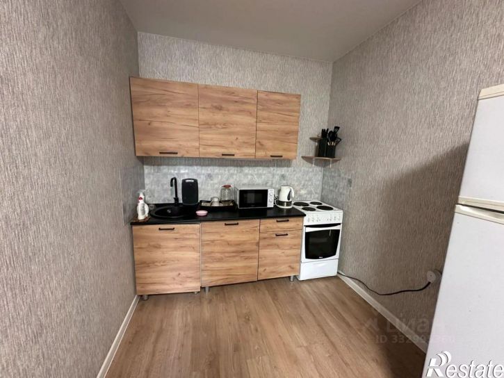 1-комн квартира улица Лётчика Позднякова, 2к21