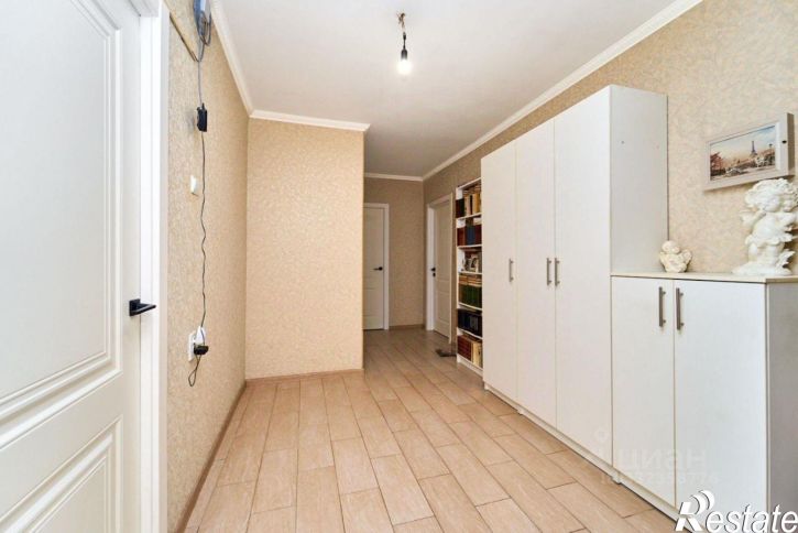 3-комн квартира пр-кт Чекистов, 31,  д. 31