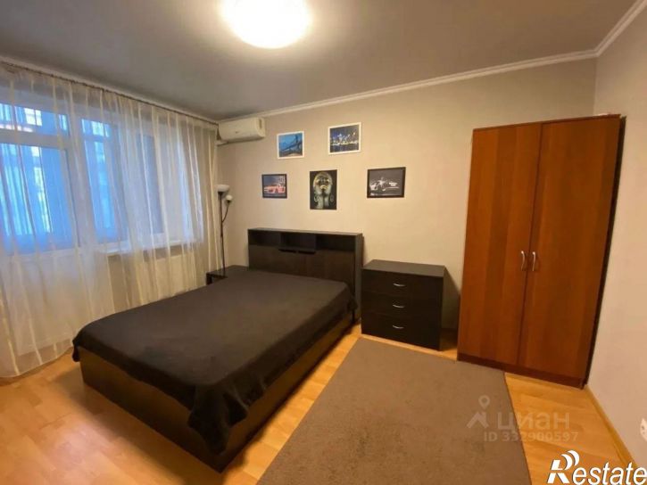 1-комн квартира ул им. Сергея Есенина, 112,  д. 112