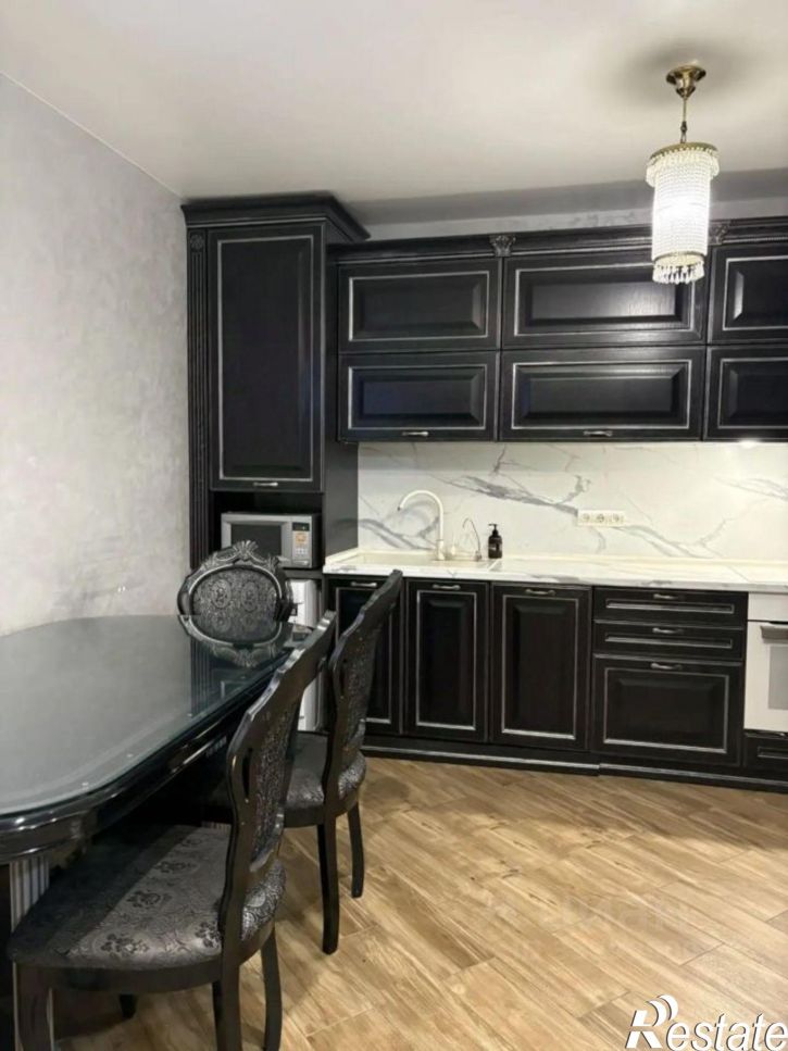 3-комн квартира ул Российская, 79/3 2,  д. 79/3 2,  к. 2