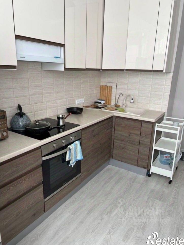 2-комн квартира ул им. лётчика Позднякова, 2 2,  д. 2 2,  к. 2