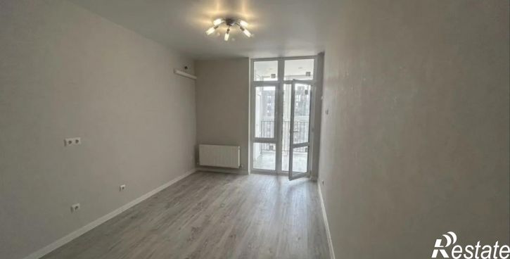 Студия улица Адмирала Макарова, 5