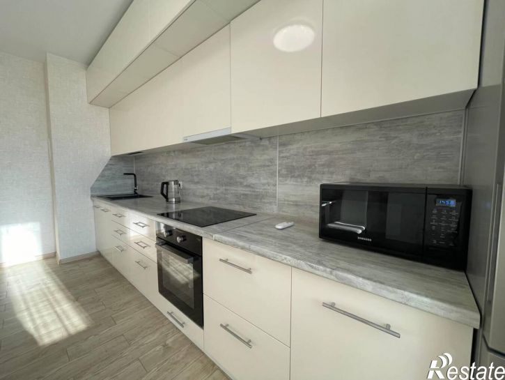 1-комн квартира Заполярная улица, 37к4