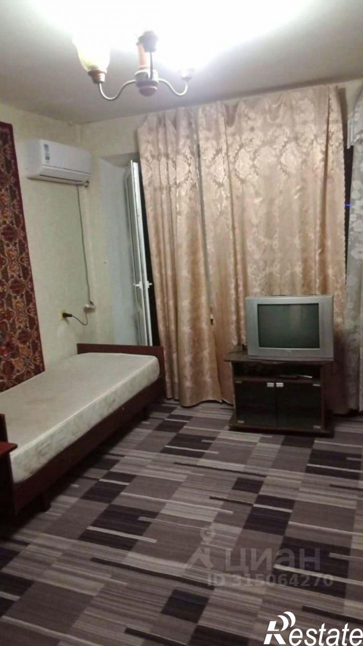 Комната ул Ставропольская, 215/1,  д. 215/1