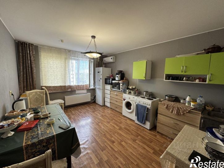 2-комн квартира ул им. Генерала Трошева Г.Н., 37,  д. 37