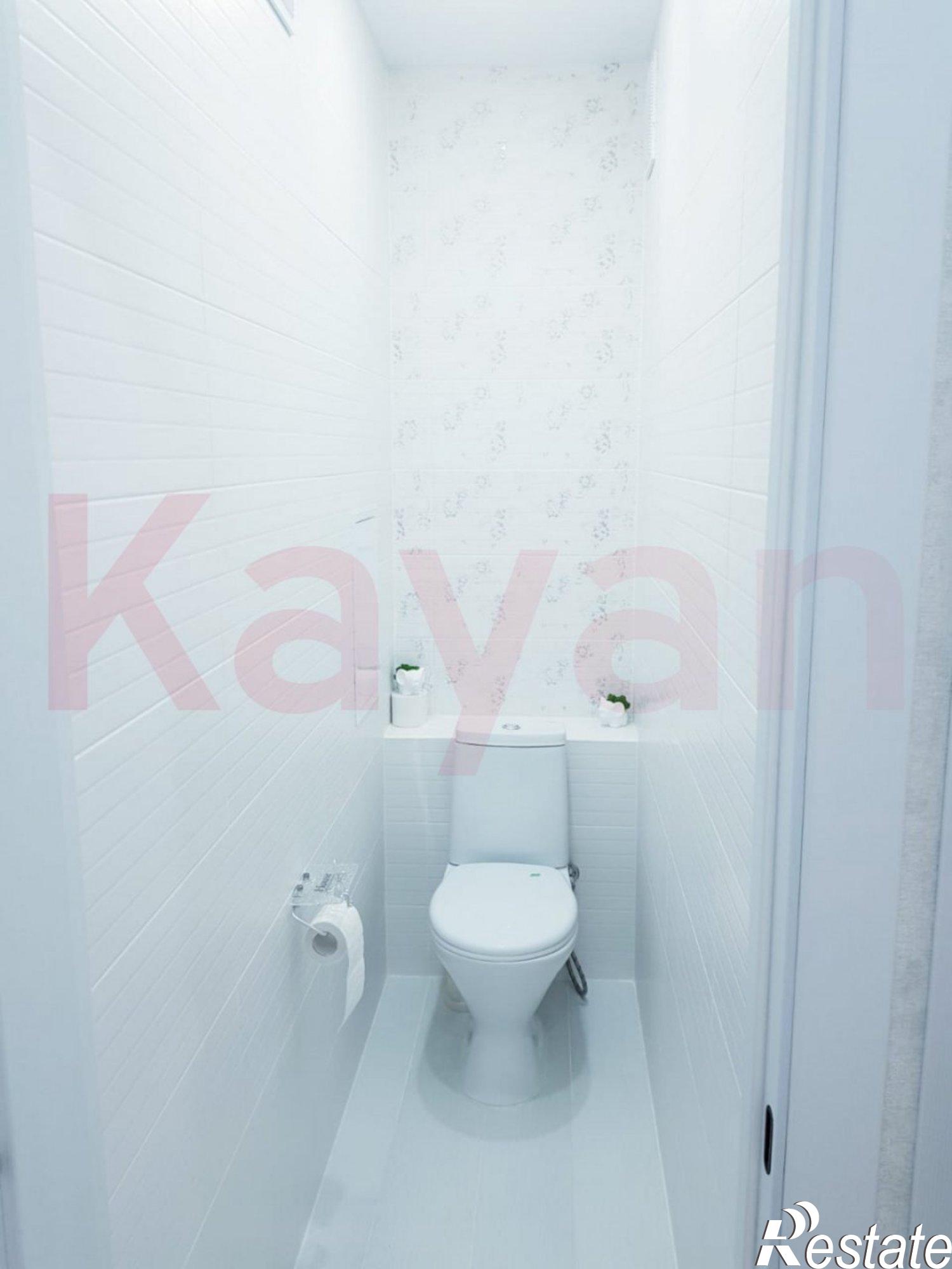 Купить квартиру за 8 000 000 рублей на им. Карякина ул.