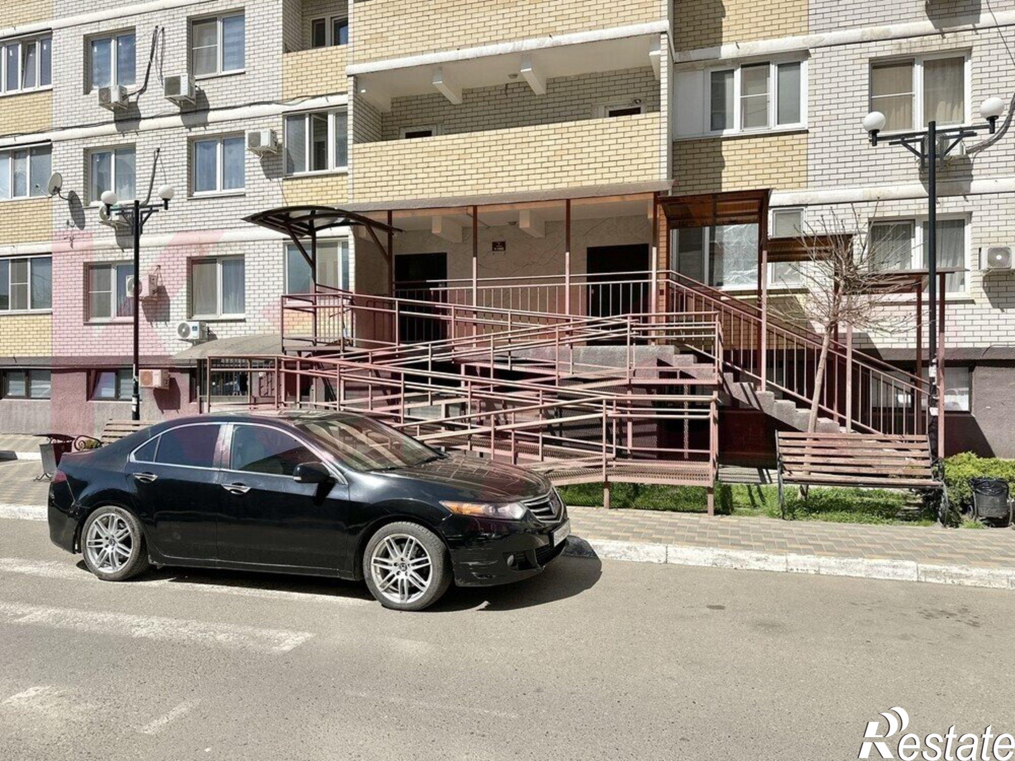 Купить квартиру за 4 500 000 рублей на Заполярная ул.