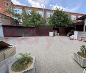 торговое помещение 512 кв м Коммунаров ул.