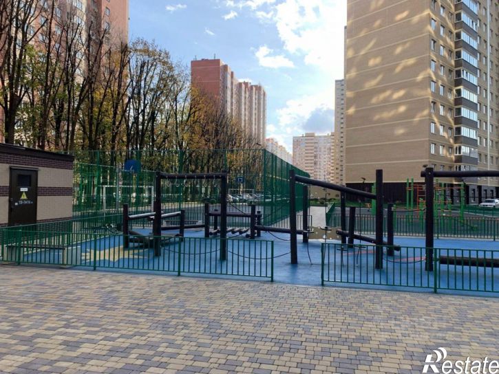 2-комн квартира ул Героев-Разведчиков, 33,  д. 33