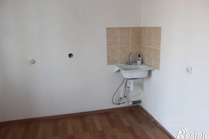 2-комн квартира ул им. Дзержинского, 54/15,  д. 54/15