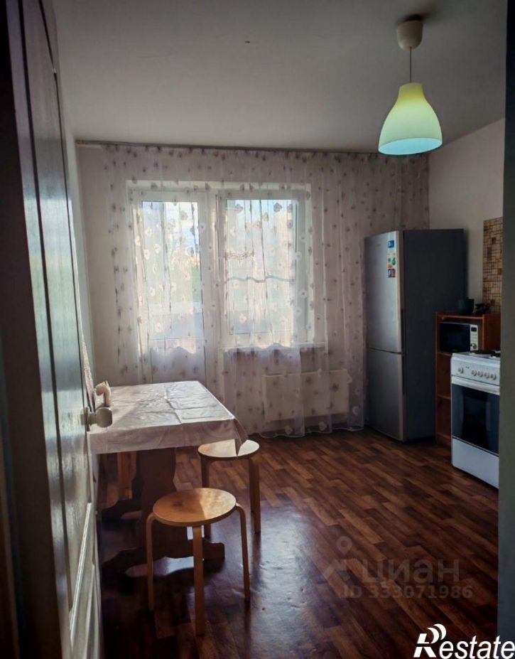 2-комн квартира ул им. Котлярова Н.С., 1,  д. 1