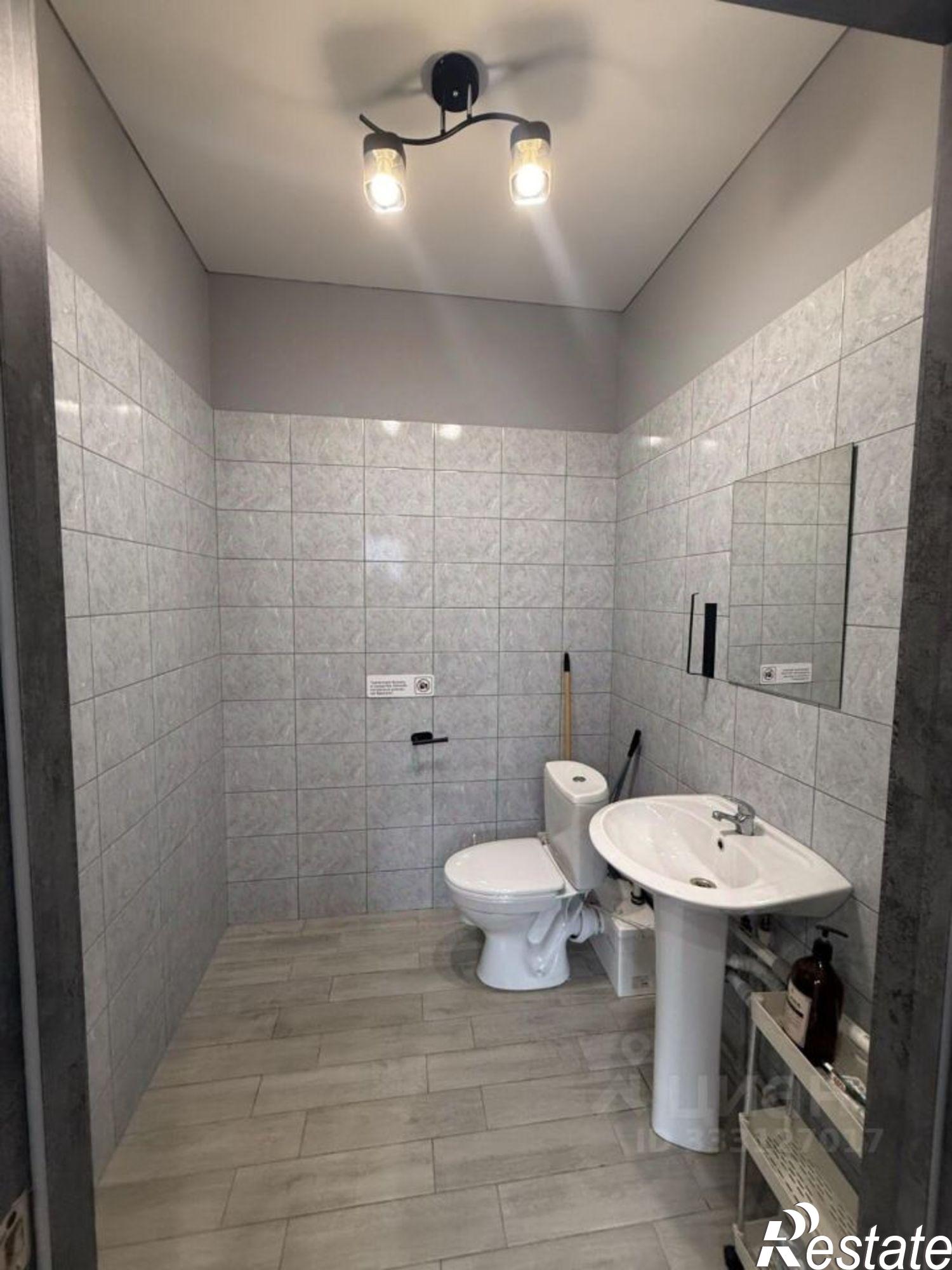 Купить офис, помещение под офис за 2 600 040 рублей на ул Московская, 158/2
