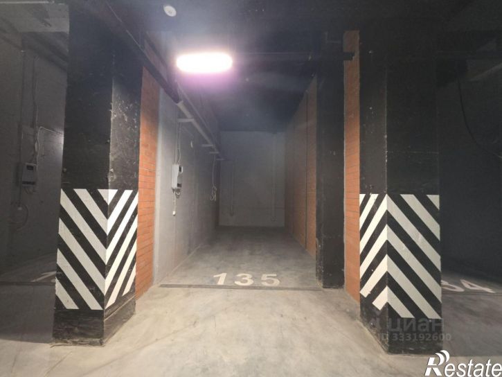 Гараж/парковка Обрывная улица, 132/1к21