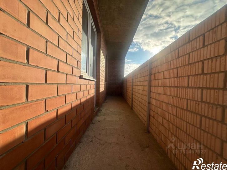 3-комн квартира ул им. Комарова В.М., 21Б,  д. 21Б