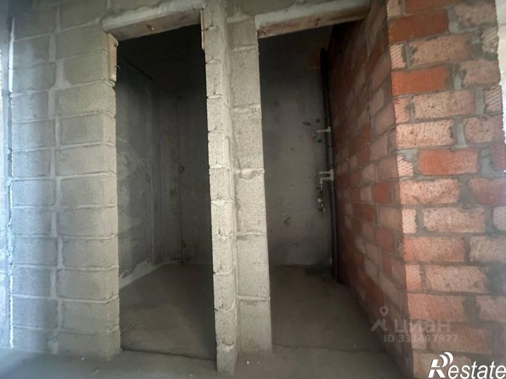3-комн квартира ул им. Комарова В.М., 21Б,  д. 21Б