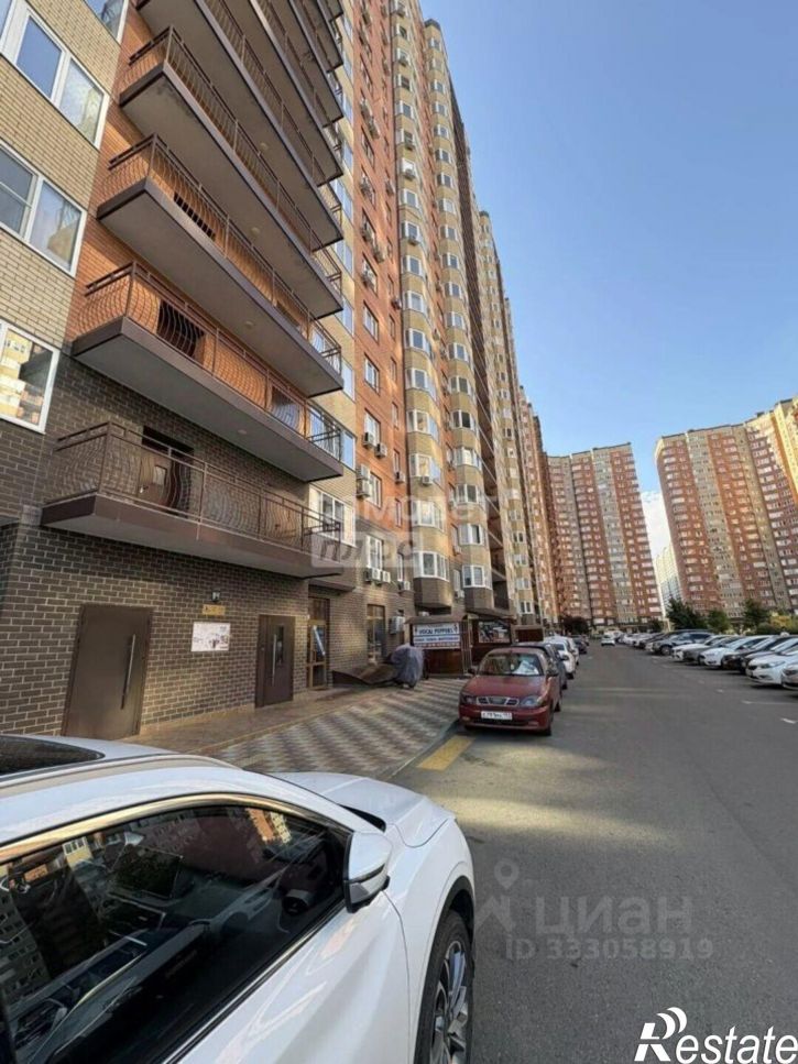 2-комн квартира ул им. Героя Яцкова И.В., 17,  д. 17
