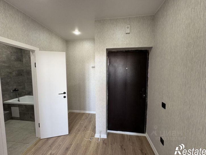 1-комн квартира улица Лётчика Позднякова, 2к21