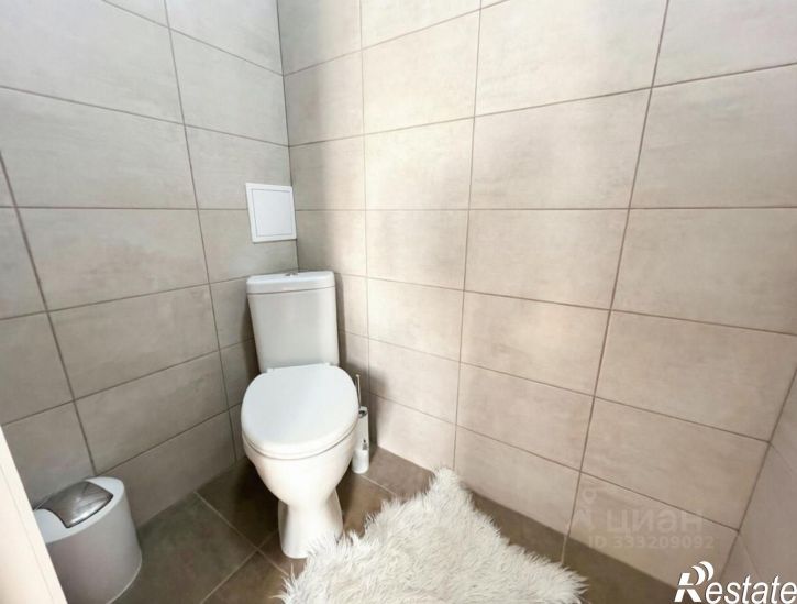 2-комн квартира улица Лётчика Позднякова, 2к23