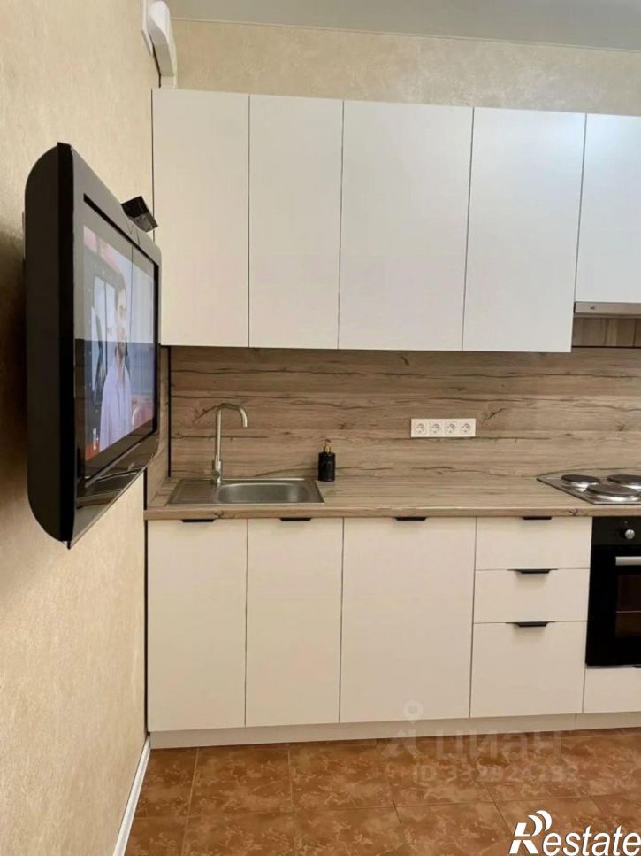 1-комн квартира ул им. Архитектора Петина, 14,  д. 14
