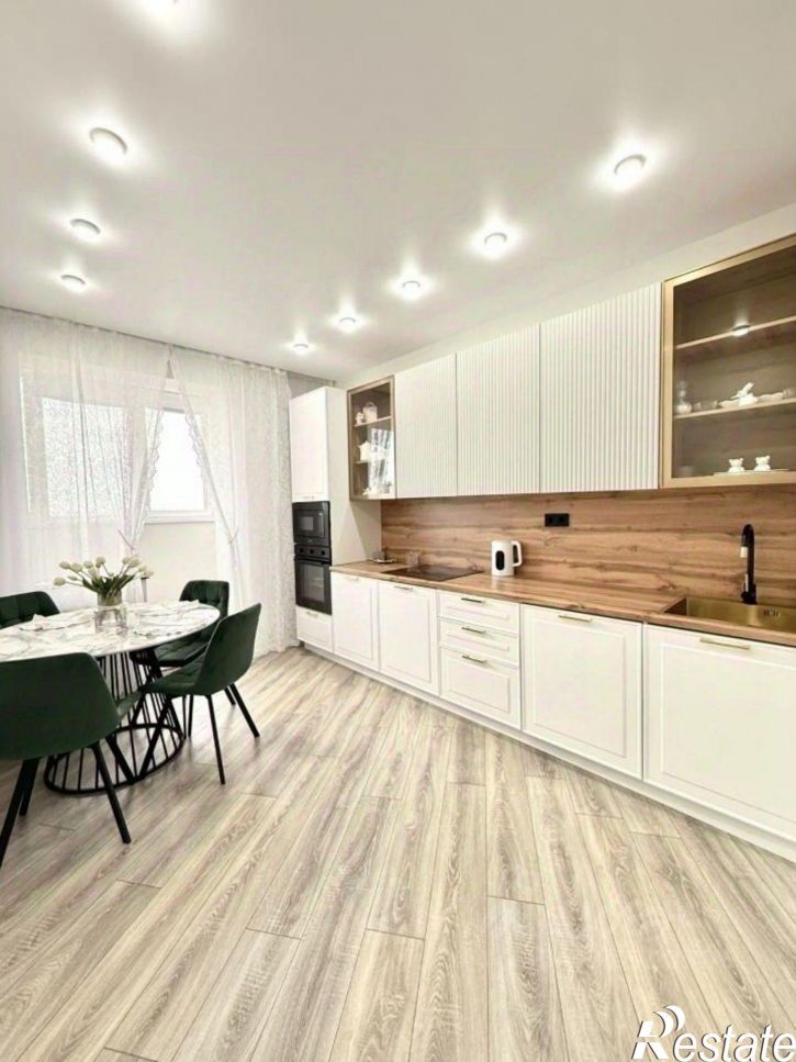 2-комн квартира ул Героев-Разведчиков, 33,  д. 33