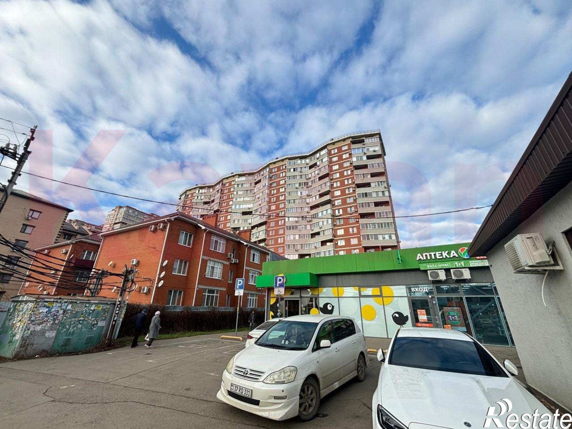 Купить торговое помещение за 65 000 000 рублей на Ленинский пер.