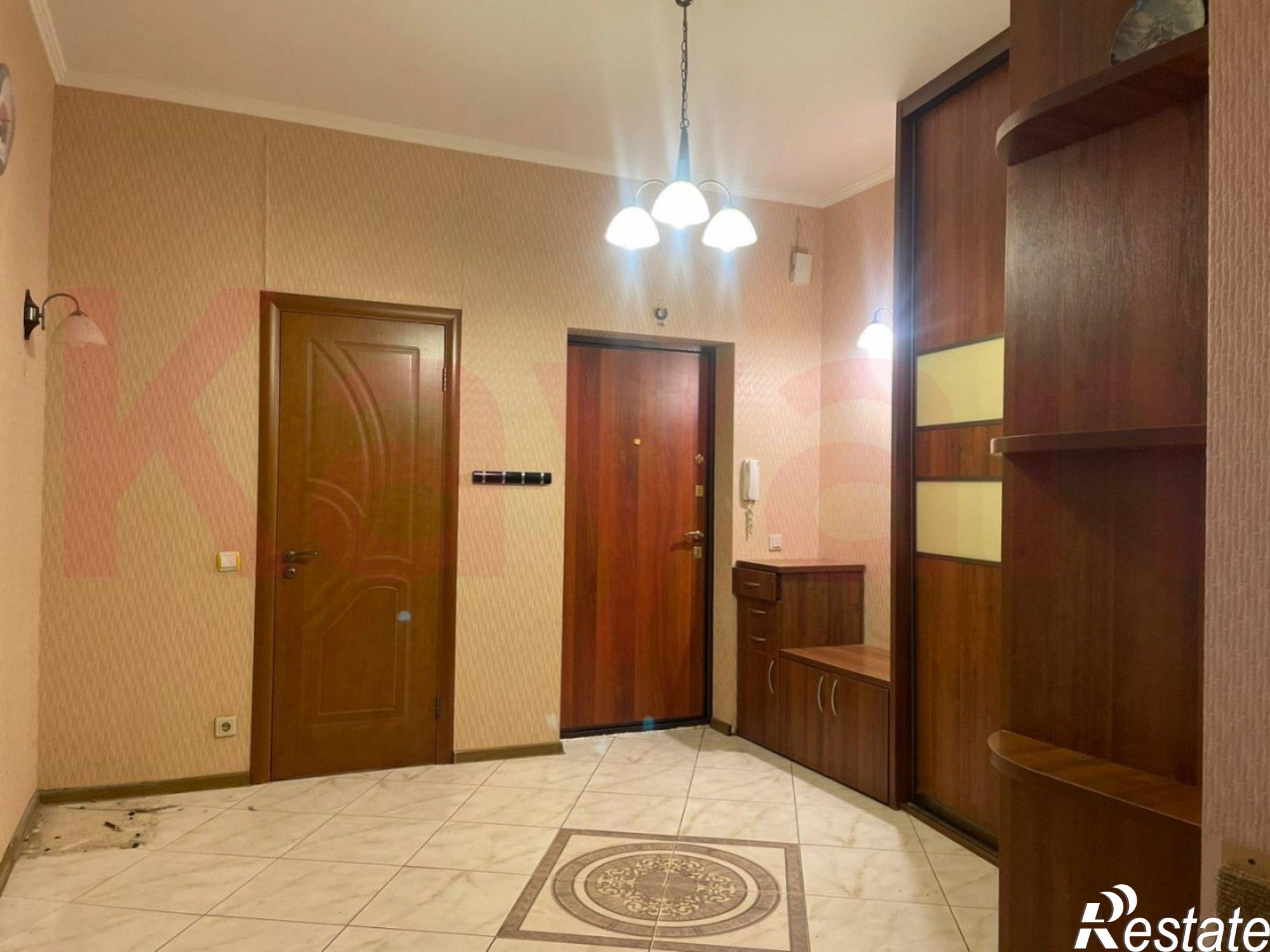 Купить квартиру за 11 000 000 рублей на Ставропольская ул.