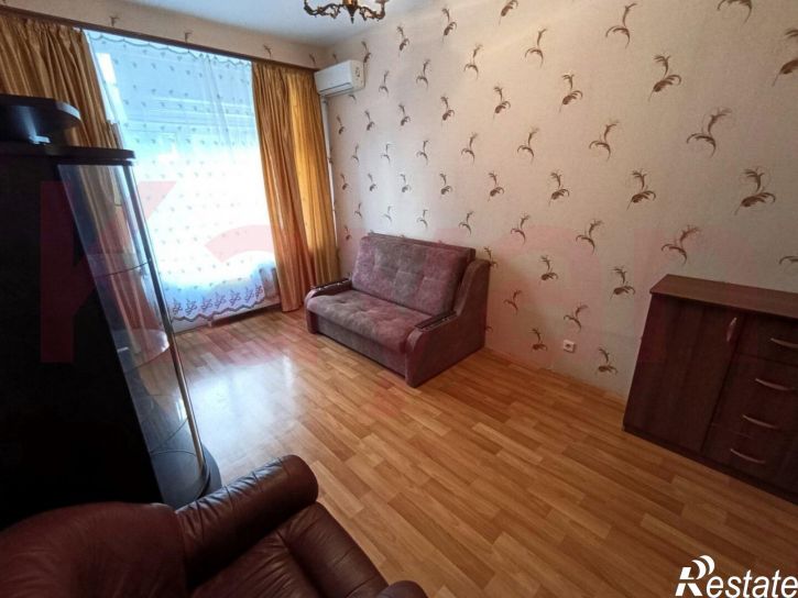 2-комн квартира Чекистов проспект