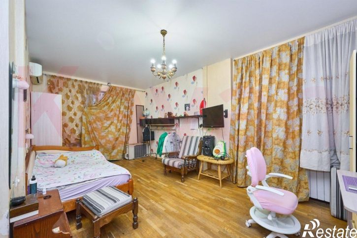 4-комн квартира Красная ул.