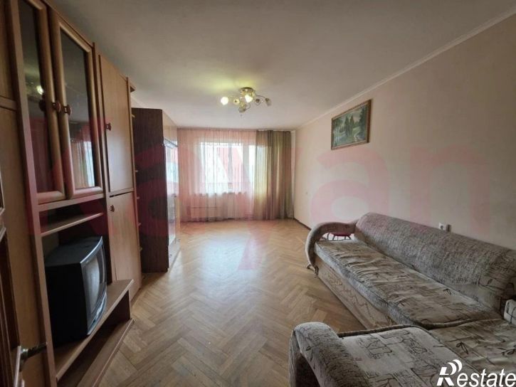 4-комн квартира им. 40-летия Победы ул.