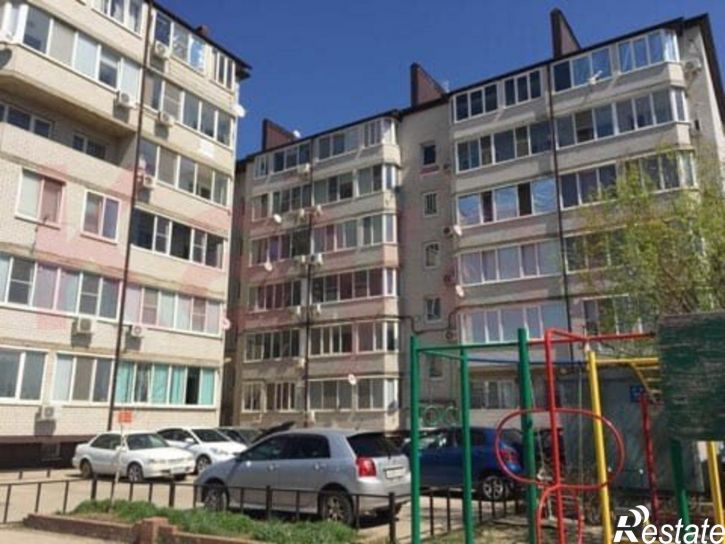 1-комн квартира Защитников Отечества ул.