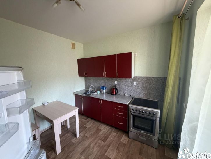 1-комн квартира ул им. Героя Яцкова И.В., 10,  д. 10