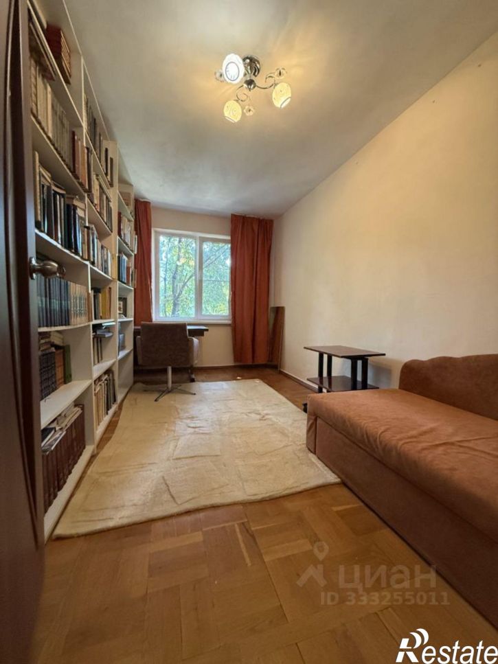 3-комн квартира ул им. Космонавта Гагарина, 79А,  д. 79А