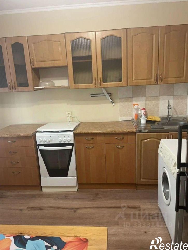 1-комн квартира пр-кт Чекистов, 38,  д. 38