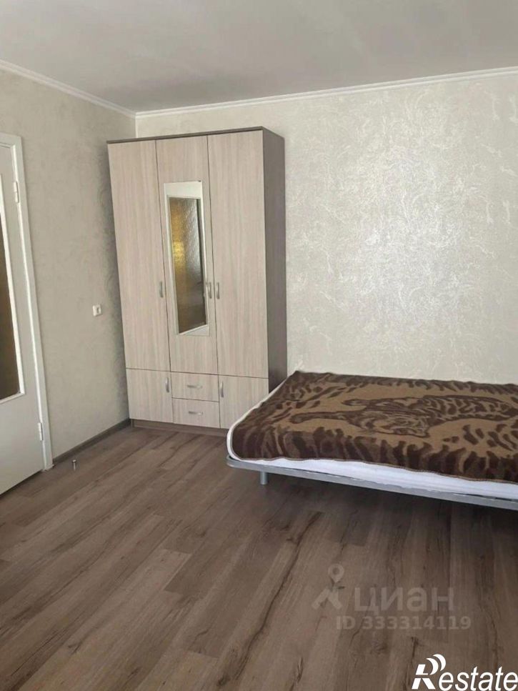1-комн квартира пр-кт Чекистов, 38,  д. 38