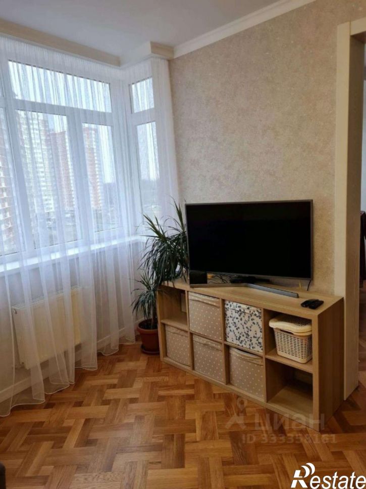 3-комн квартира ул им. 70-летия Октября, 17,  д. 17