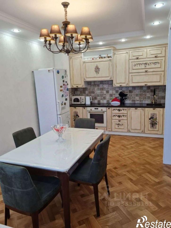 3-комн квартира ул им. 70-летия Октября, 17,  д. 17
