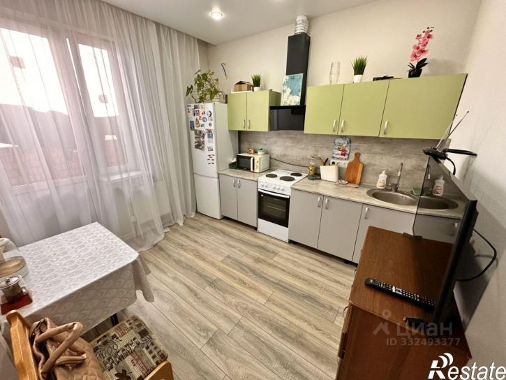 1-комн квартира ул им. Комарова В.М., 21Б,  д. 21Б
