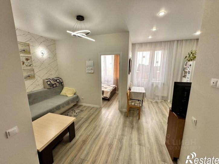 1-комн квартира ул им. Комарова В.М., 21Б,  д. 21Б