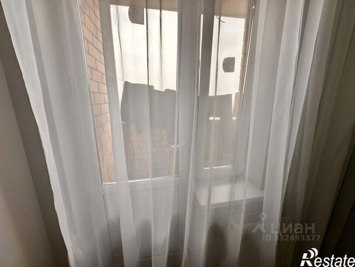 1-комн квартира ул им. Комарова В.М., 21Б,  д. 21Б
