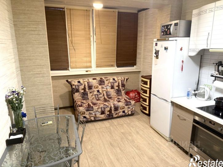 2-комн квартира ул им. Есенина, 84Б,  д. 84Б