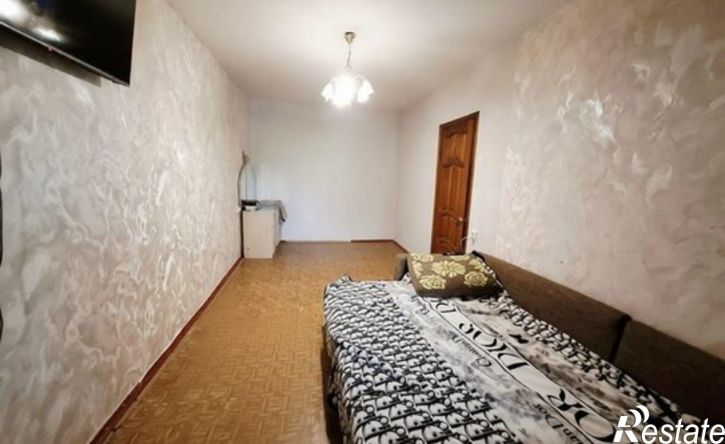 2-комн квартира пр-кт Чекистов, 28,  д. 28