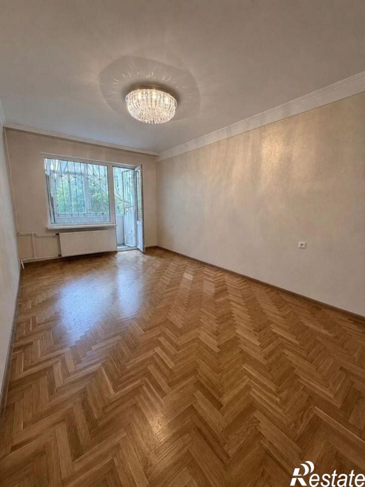 3-комн квартира ул Ставропольская, 180,  д. 180